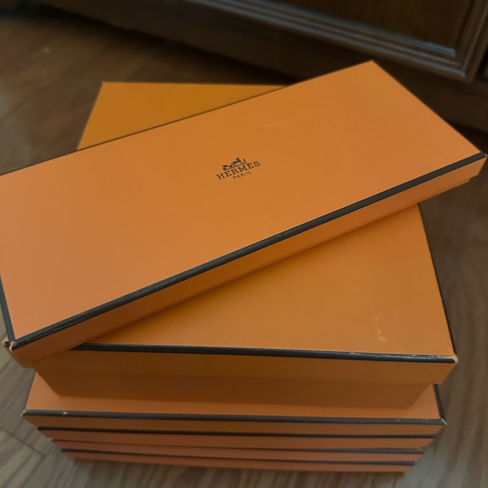 Hermès Boxes - Picture 2 of 4